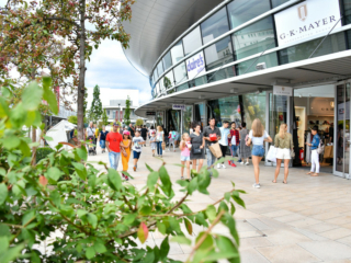 Shopping in den Designer Outlets Wolfsburg Shopping in den Designer Outlets Wolfsburg