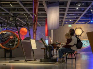 Experimentieren im phaeno Experimentieren im phaeno