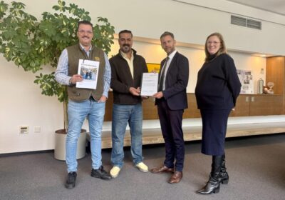 Antragsübergabe zur Quartiersgemeinschaft Kaufhof